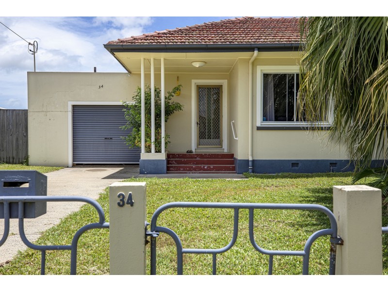 34 Stockbridge Street, West Mackay QLD 4740