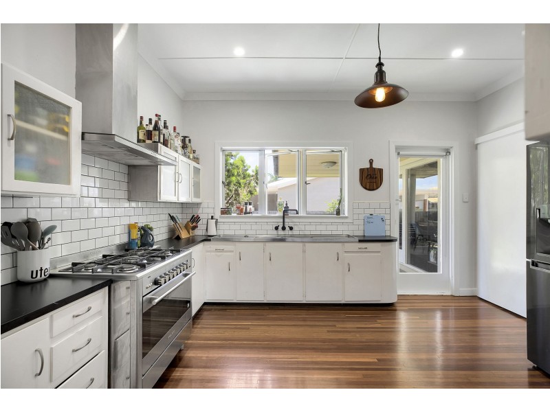 34 Stockbridge Street, West Mackay QLD 4740