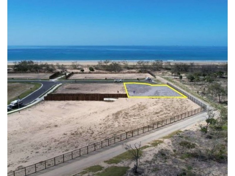 4 Shoreline Place, Mackay Harbour QLD 4740