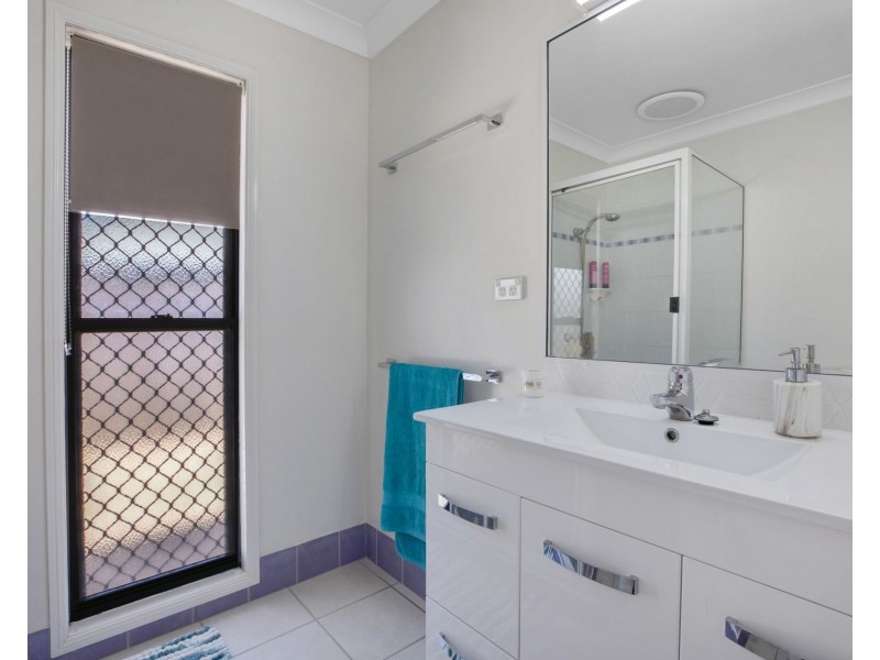 9 Wing Crescent, Mount Pleasant QLD 4740