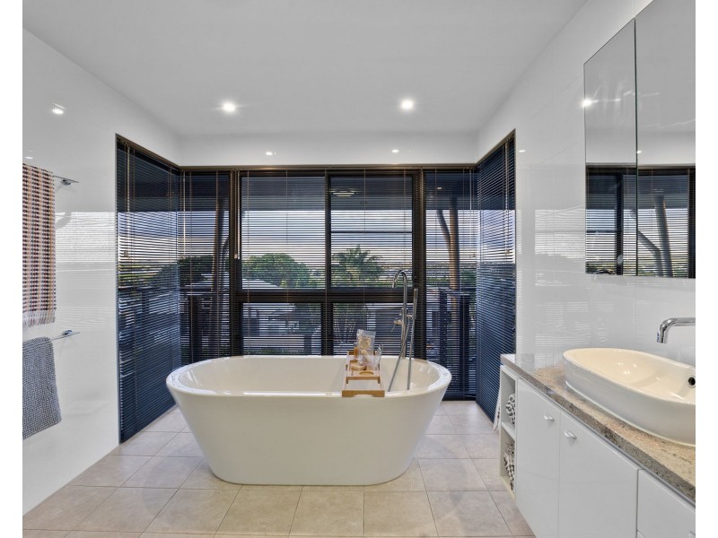 7 Nunkeri Drive, North Mackay QLD 4740