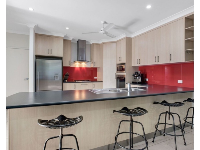 4 Corymbia Court, Andergrove QLD 4740