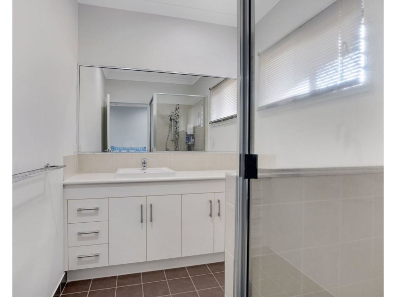 4 Corymbia Court, Andergrove QLD 4740