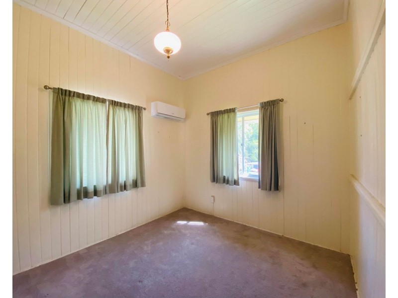 14 Clark Street, South Mackay QLD 4740