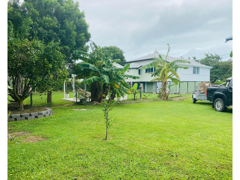 14 Clark Street, South Mackay QLD 4740