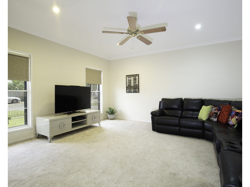 1 Steve Street, Walkerston QLD 4751