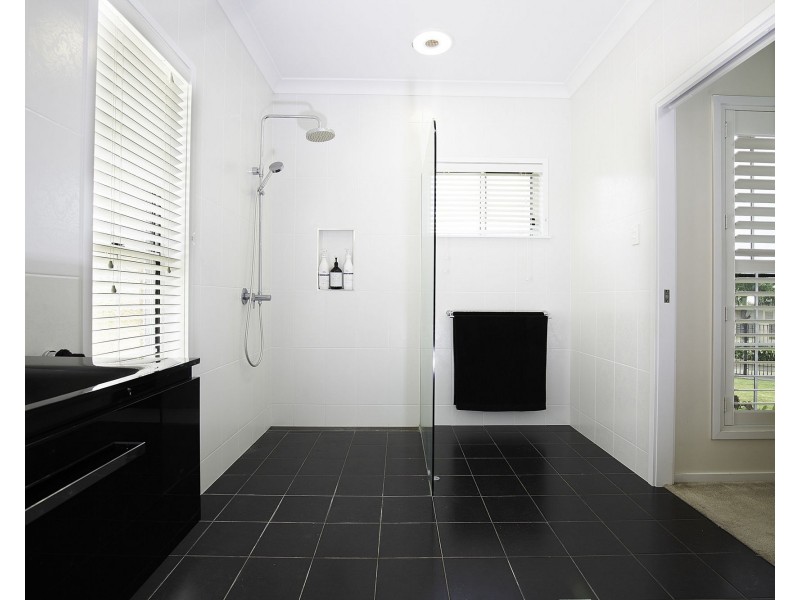 1 Steve Street, Walkerston QLD 4751