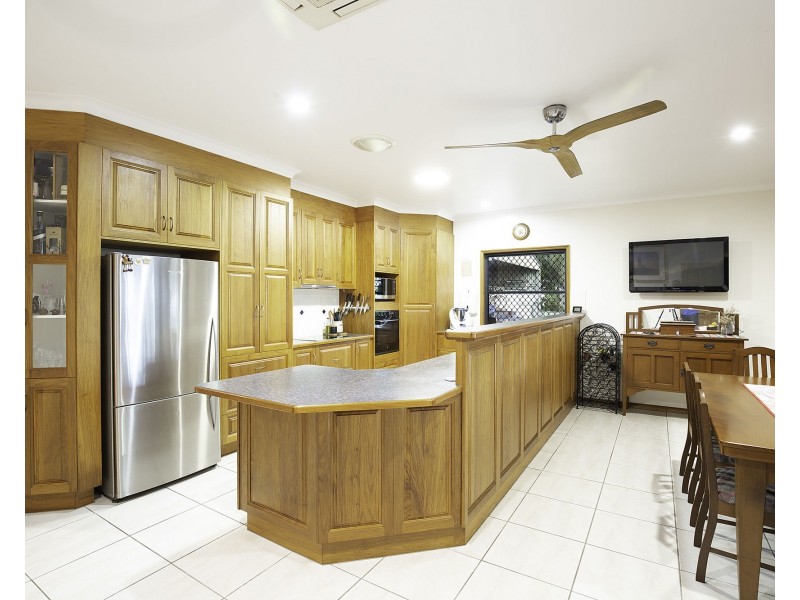 9 Polly Crescent, Richmond QLD 4740
