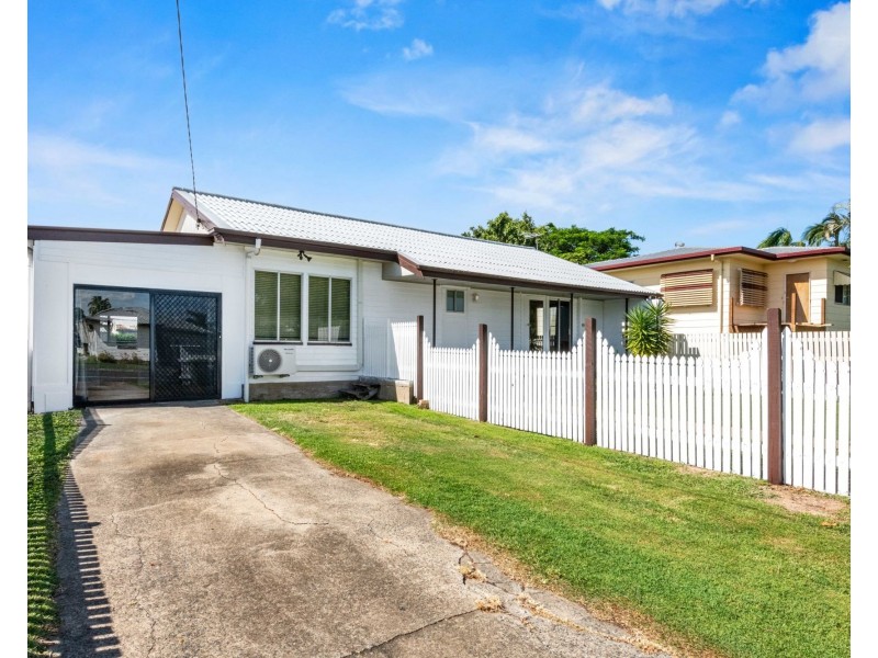 4 Black Street, South Mackay QLD 4740
