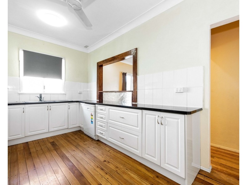 4 Black Street, South Mackay QLD 4740