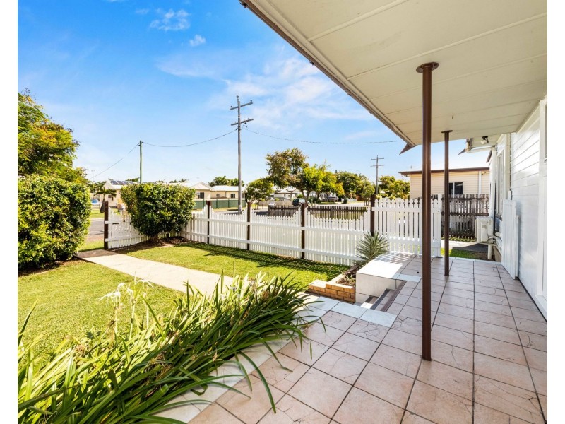 4 Black Street, South Mackay QLD 4740