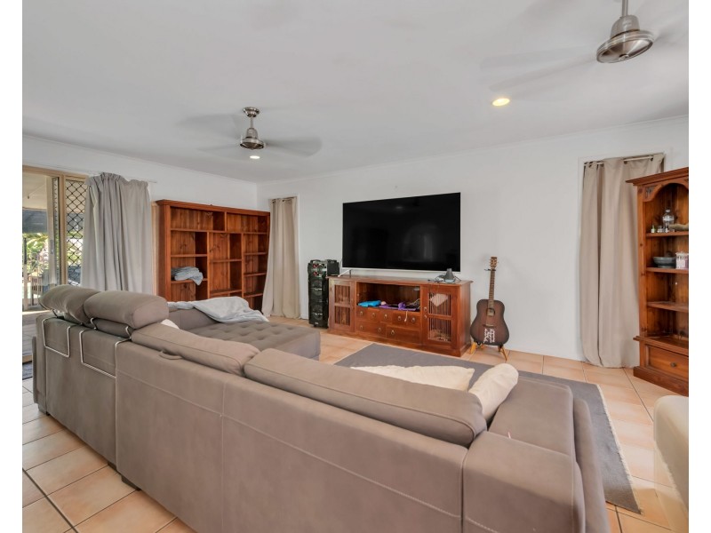 14 Cambridge Avenue, Andergrove QLD 4740