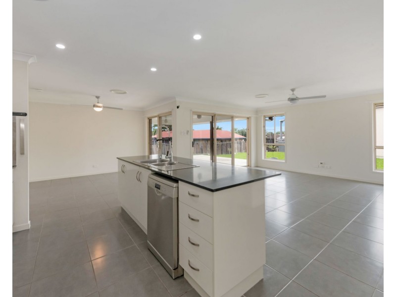 26 Kristy Crescent, Eimeo QLD 4740