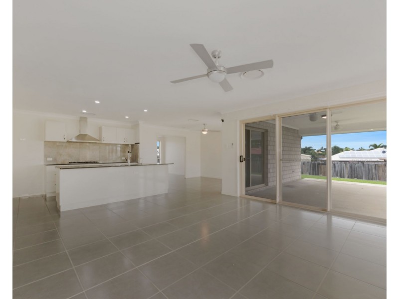 26 Kristy Crescent, Eimeo QLD 4740