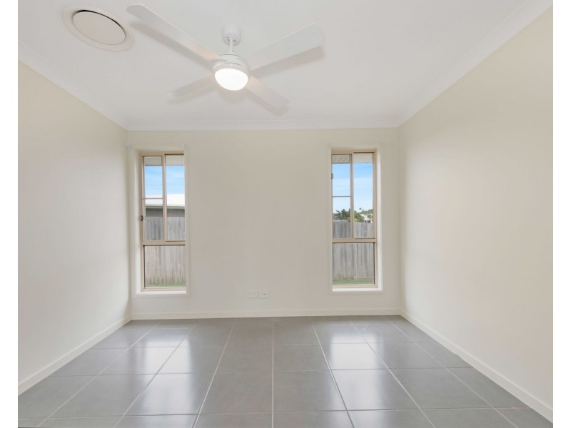 26 Kristy Crescent, Eimeo QLD 4740