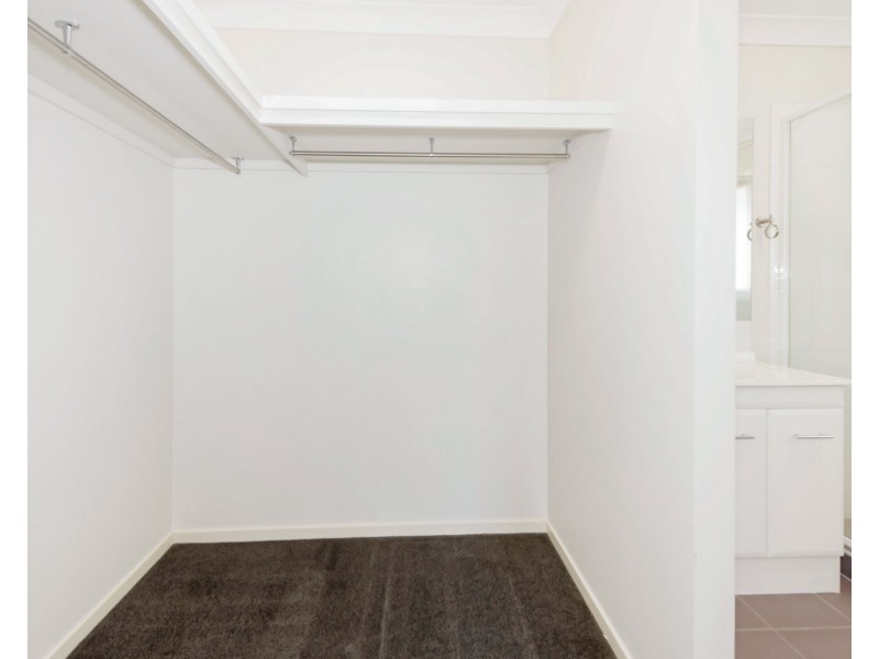 26 Kristy Crescent, Eimeo QLD 4740