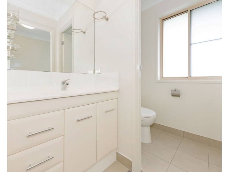 26 Kristy Crescent, Eimeo QLD 4740