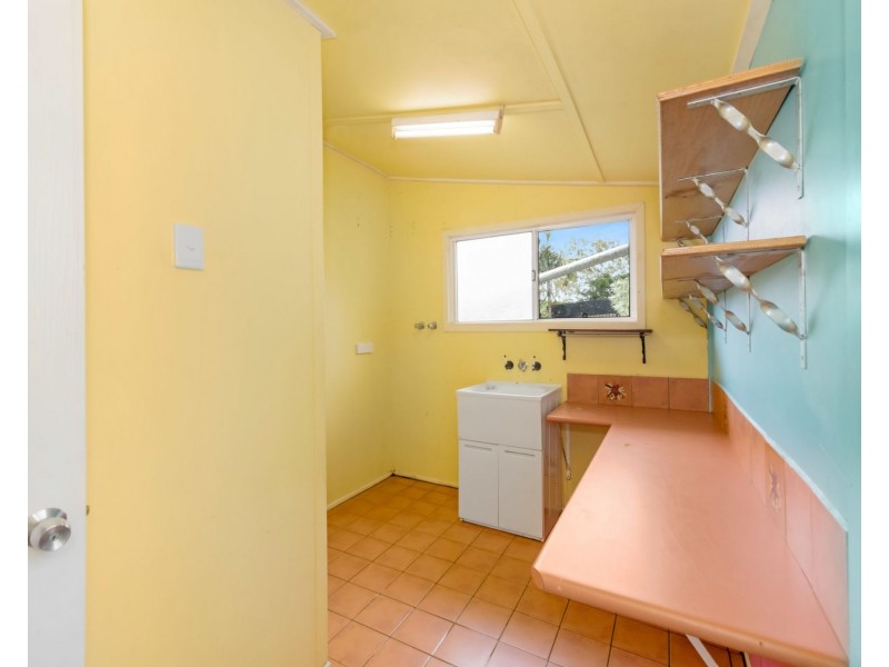 91334 Bruce Highway, Sarina QLD 4737