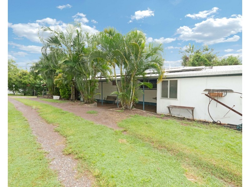 91334 Bruce Highway, Sarina QLD 4737