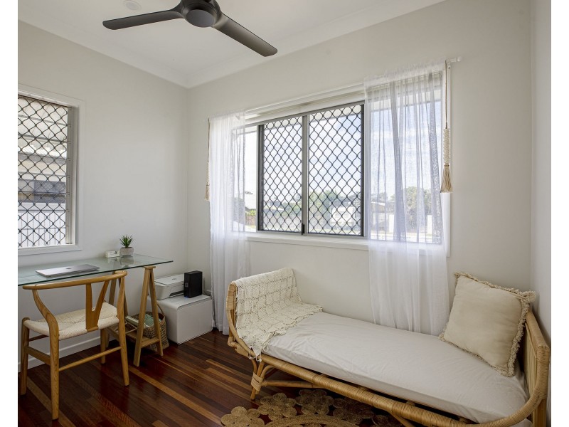 2 Mackenzie Street, West Mackay QLD 4740