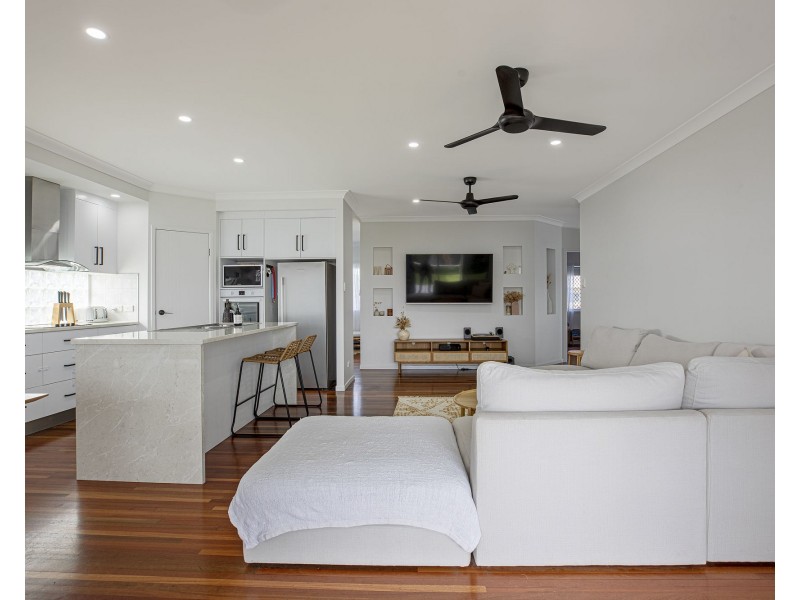 2 Mackenzie Street, West Mackay QLD 4740
