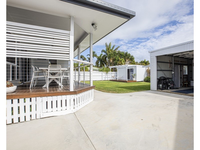 2 Mackenzie Street, West Mackay QLD 4740