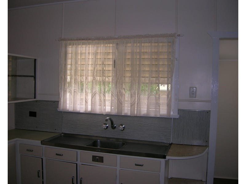 12 Kate Street, East Mackay QLD 4740