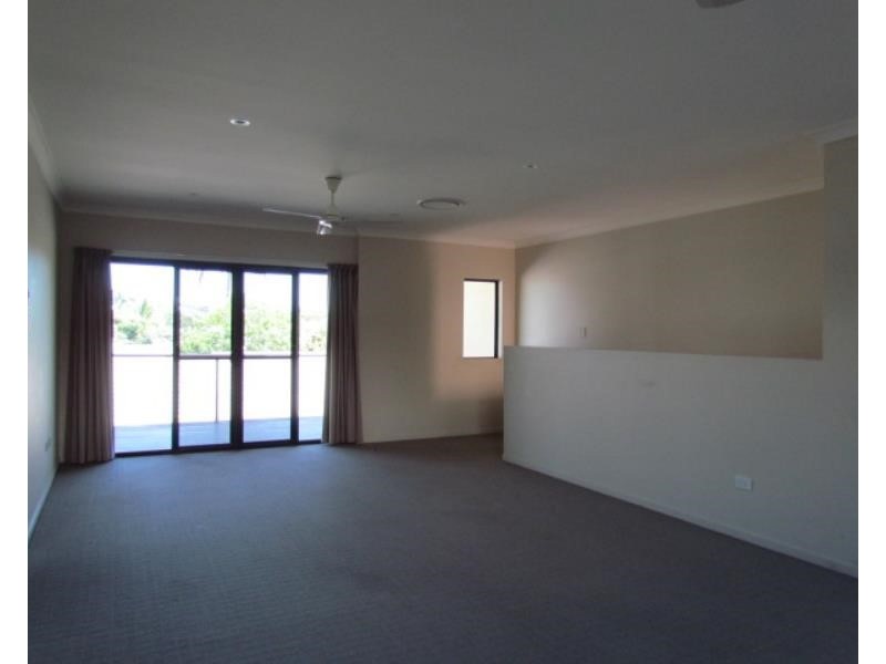2/6A Petersen Street, North Mackay QLD 4740