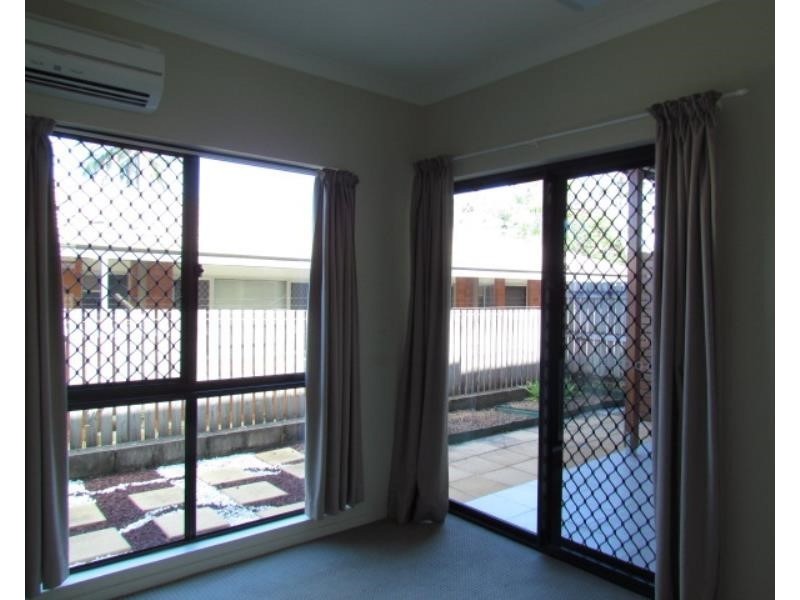 2/6A Petersen Street, North Mackay QLD 4740