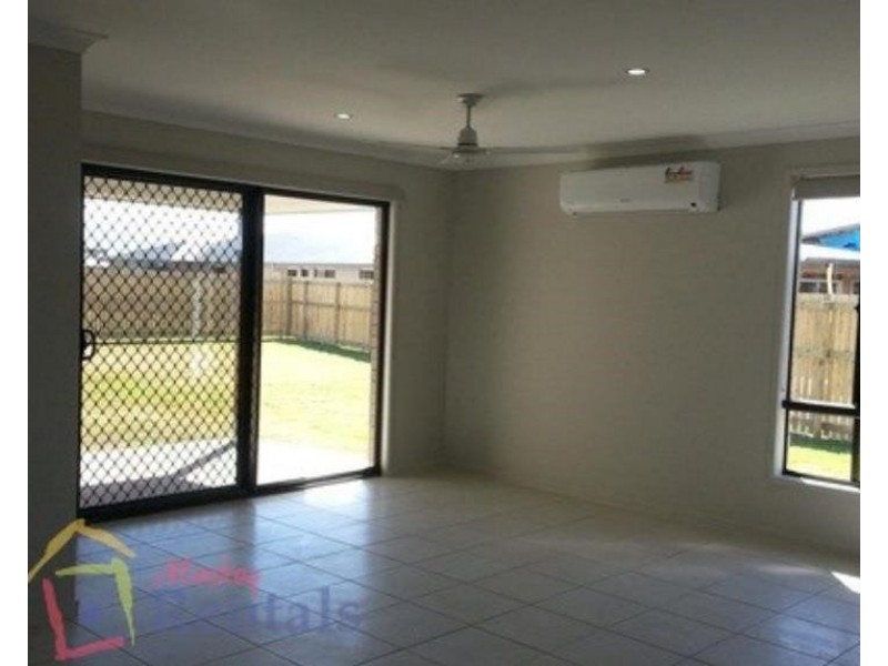 4 Michelle Place, Mirani QLD 4754