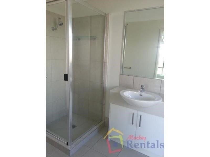 6 Parklane Crescent, Beaconsfield QLD 4740