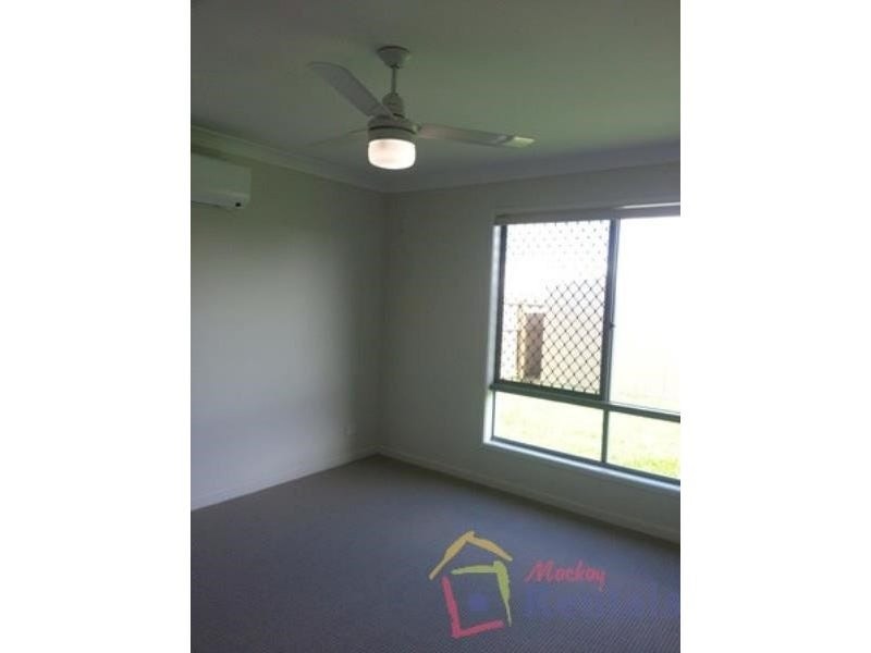 6 Parklane Crescent, Beaconsfield QLD 4740