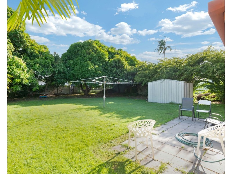 29 Pratt Street, South Mackay QLD 4740