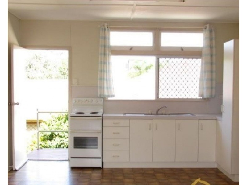 2/95 Shakespeare Street, East Mackay QLD 4740