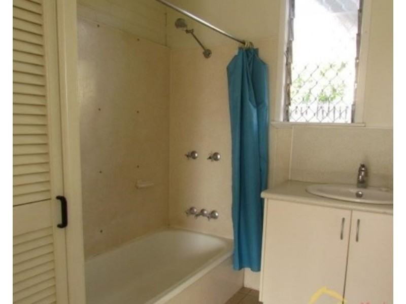 2/95 Shakespeare Street, East Mackay QLD 4740