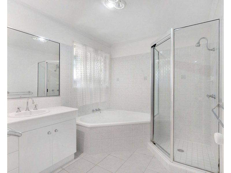 30 Sologinkin Road, Rural View QLD 4740