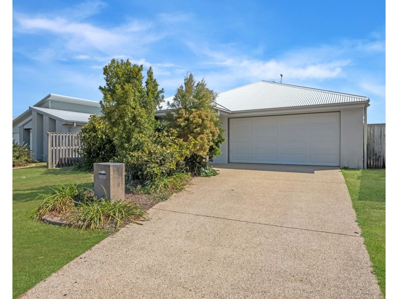 53 Coogee Terrace, Blacks Beach QLD 4740
