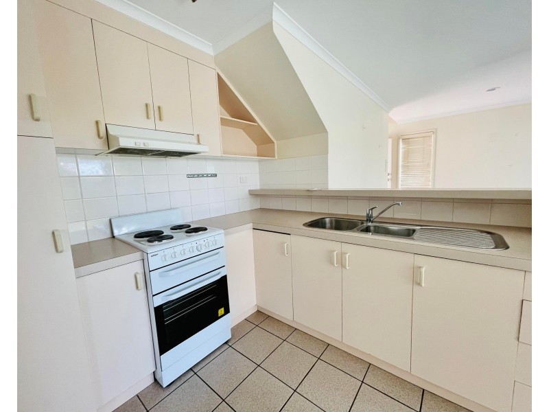 4 64 George Street, Mackay QLD 4740