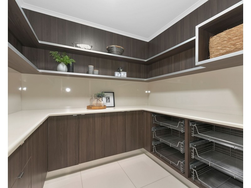 25 Montys Place, North Mackay QLD 4740