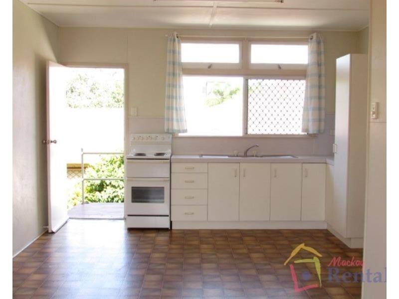 2/95 Shakespeare St, Mackay QLD 4740