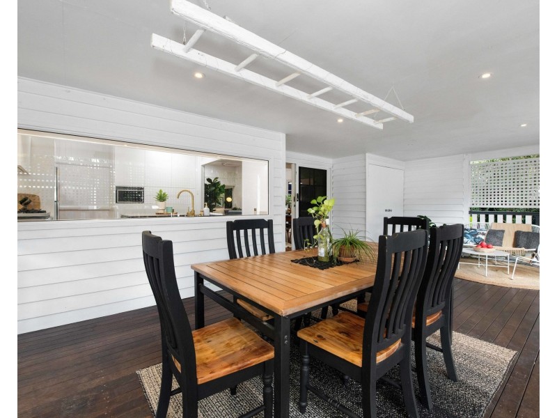 10 Taylor Street, West Mackay QLD 4740