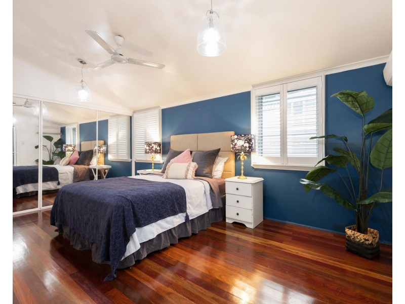 10 Taylor Street, West Mackay QLD 4740