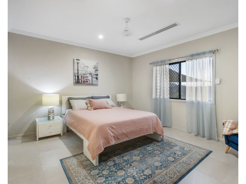 94 Glendaragh Road, Glenella QLD 4740
