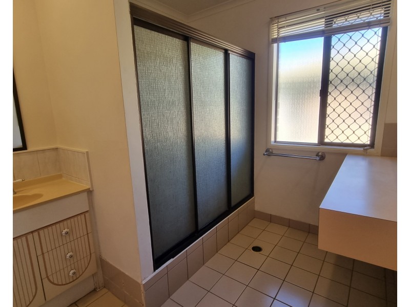 27 Crowley Drive, West Mackay QLD 4740