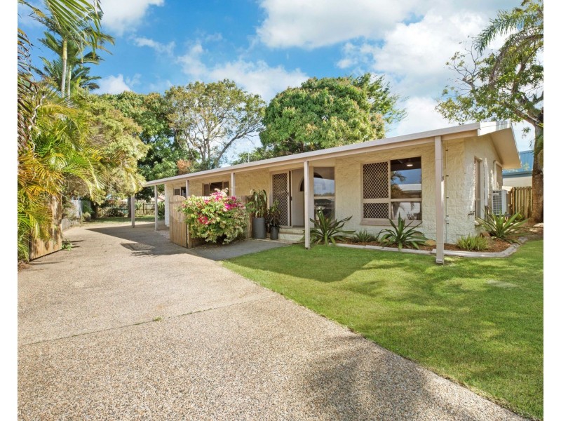 13 Beth Street, Blacks Beach QLD 4740