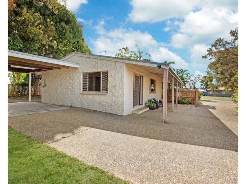 13 Beth Street, Blacks Beach QLD 4740