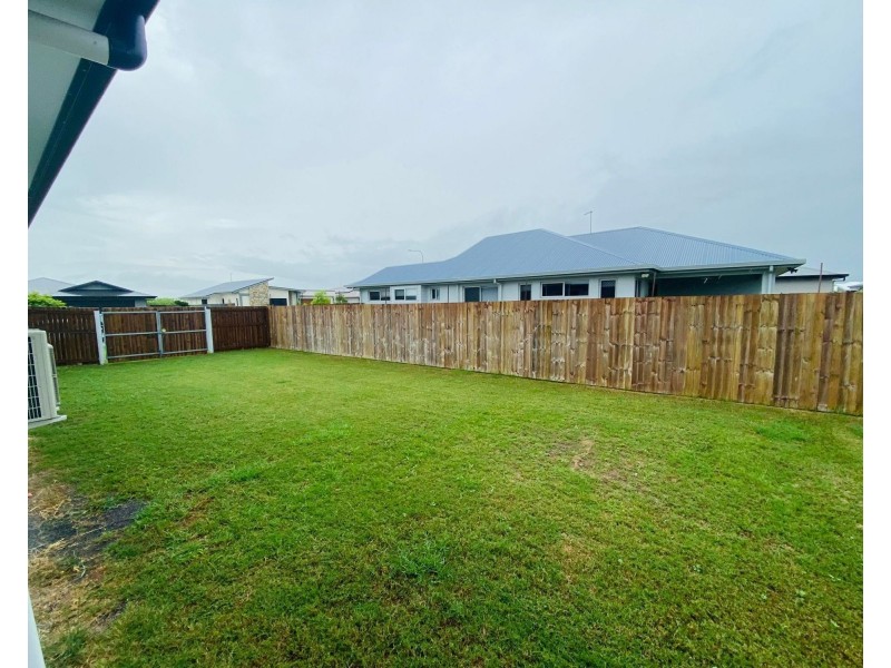 44 Beachwood Circuit, Bakers Creek QLD 4740