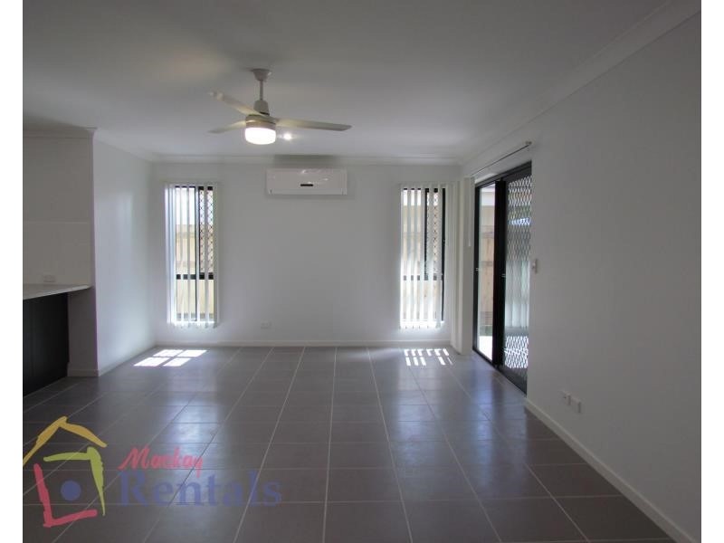 26 Schooner Avenue, Shoal Point QLD 4750