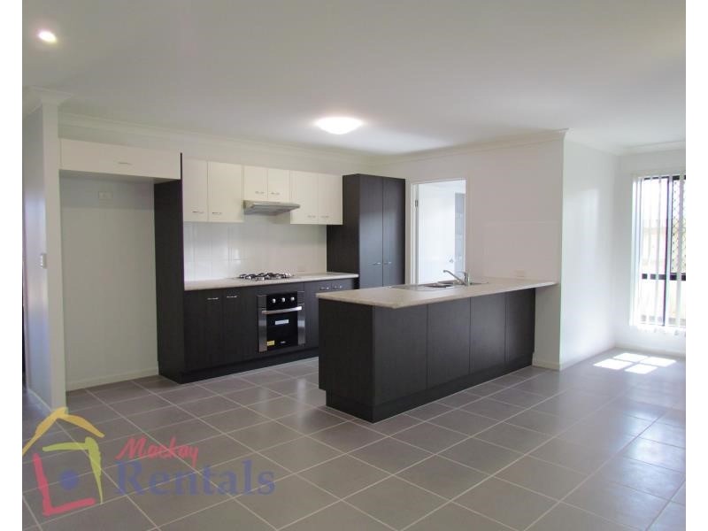 26 Schooner Avenue, Shoal Point QLD 4750