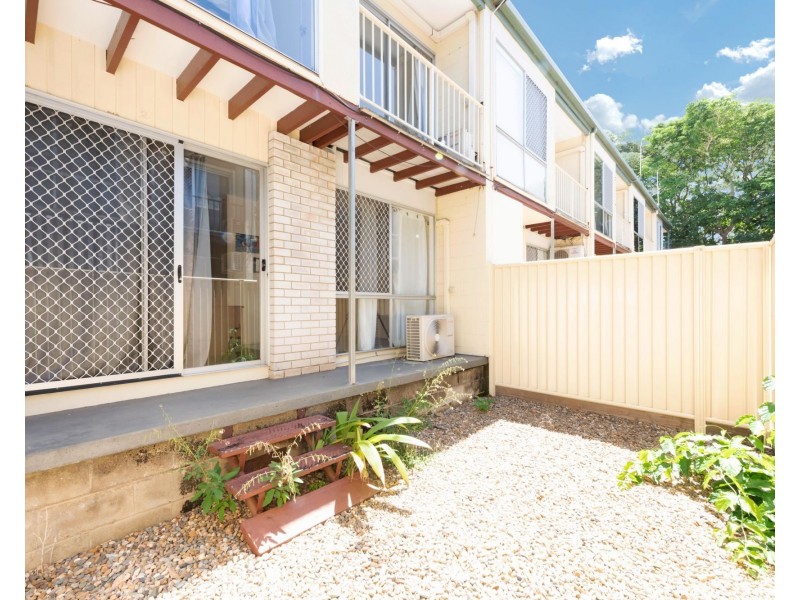 2/8 East Gordon Street, Mackay QLD 4740
